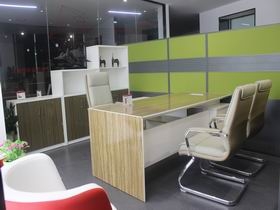 辦公家具體驗(yàn)館