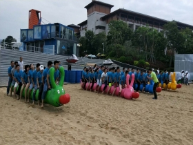 2018年秋季旅游團(tuán)隊(duì)合影